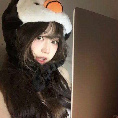 跳舞的红色公交